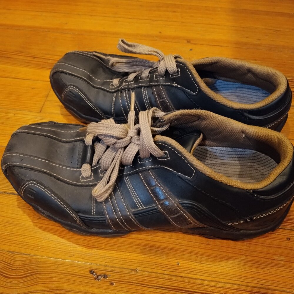 Skechers men's size 7 shoes